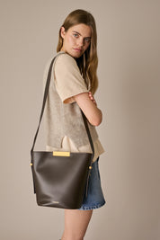 Gilet in lana e mohair beige, spacchi laterali in lana e mohair