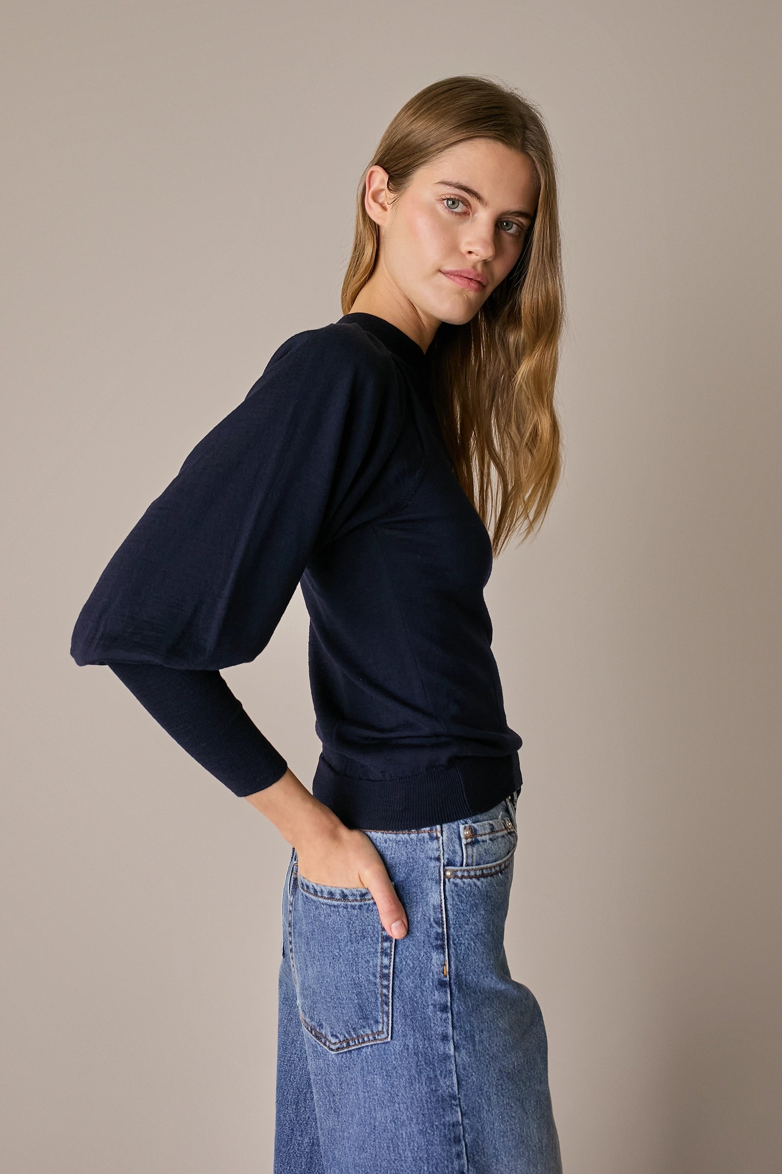 Maglia con maniche a sbuffo blu navy, maniche a sbuffo
