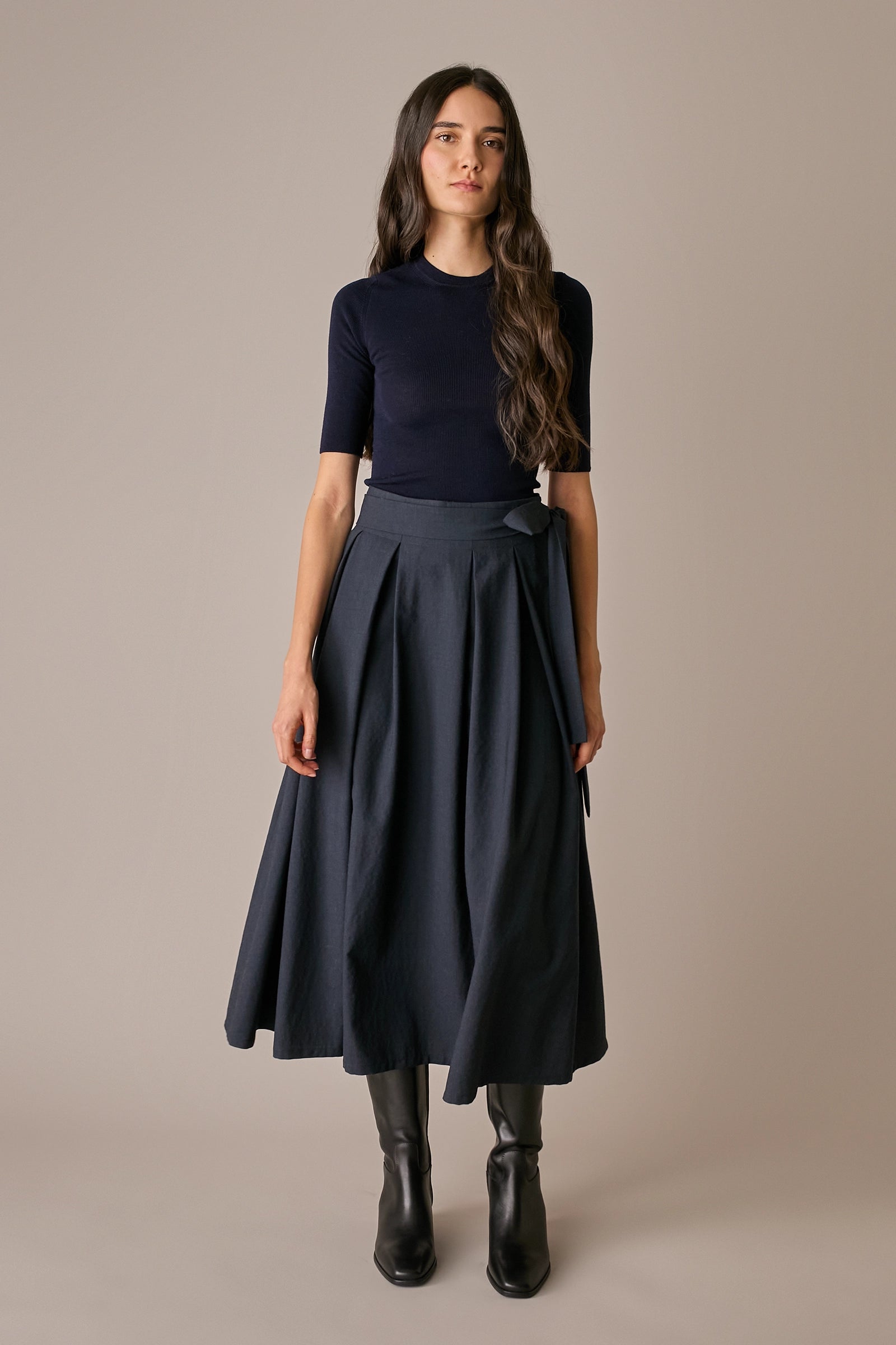 Maglia girocollo a mezze maniche blu navy, mezze maniche, in lana Merino