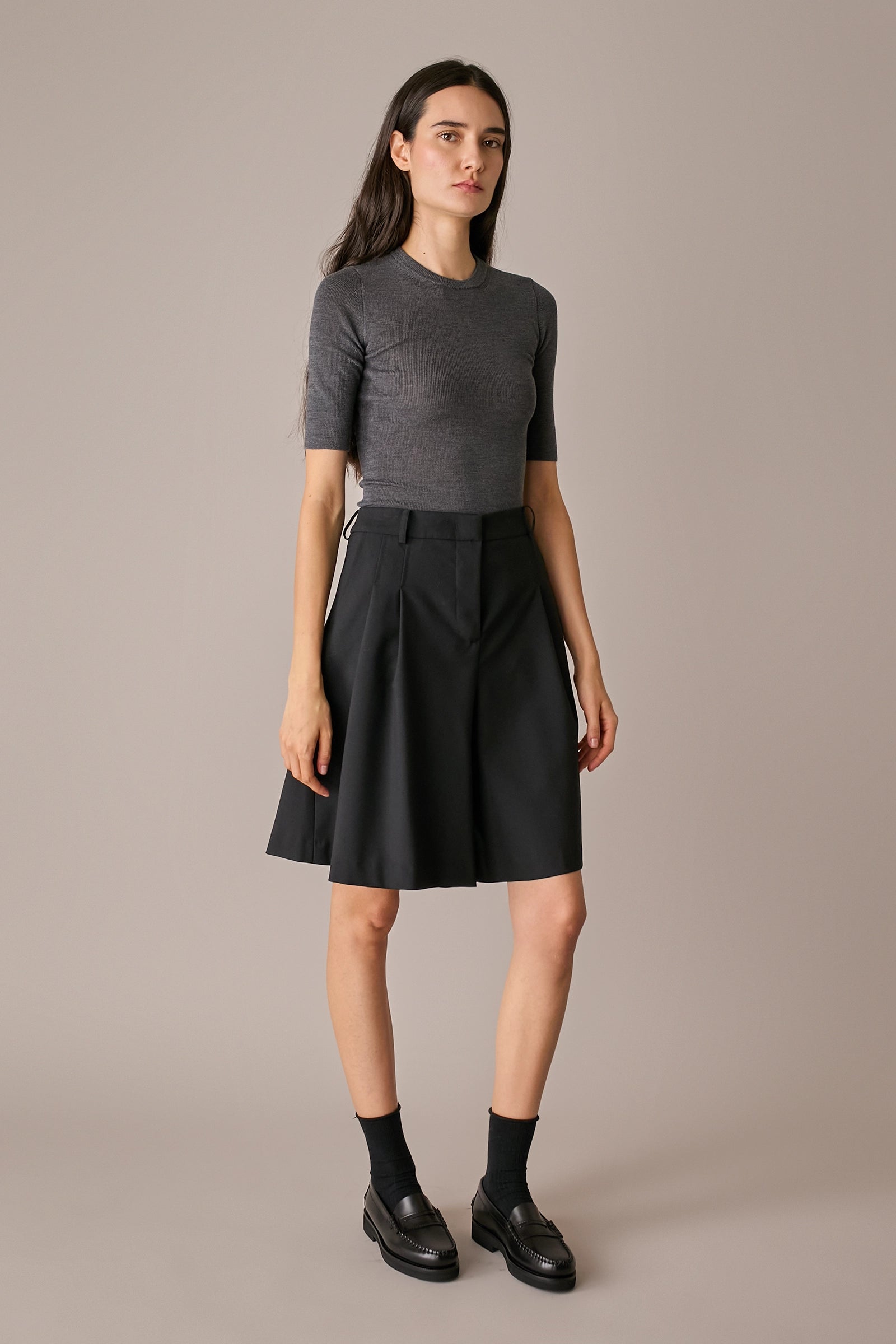 Maglia girocollo a mezze maniche grigio
