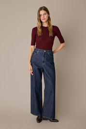 Maglia girocollo a mezze maniche bordeaux in lana Merino extrafine, mezze maniche