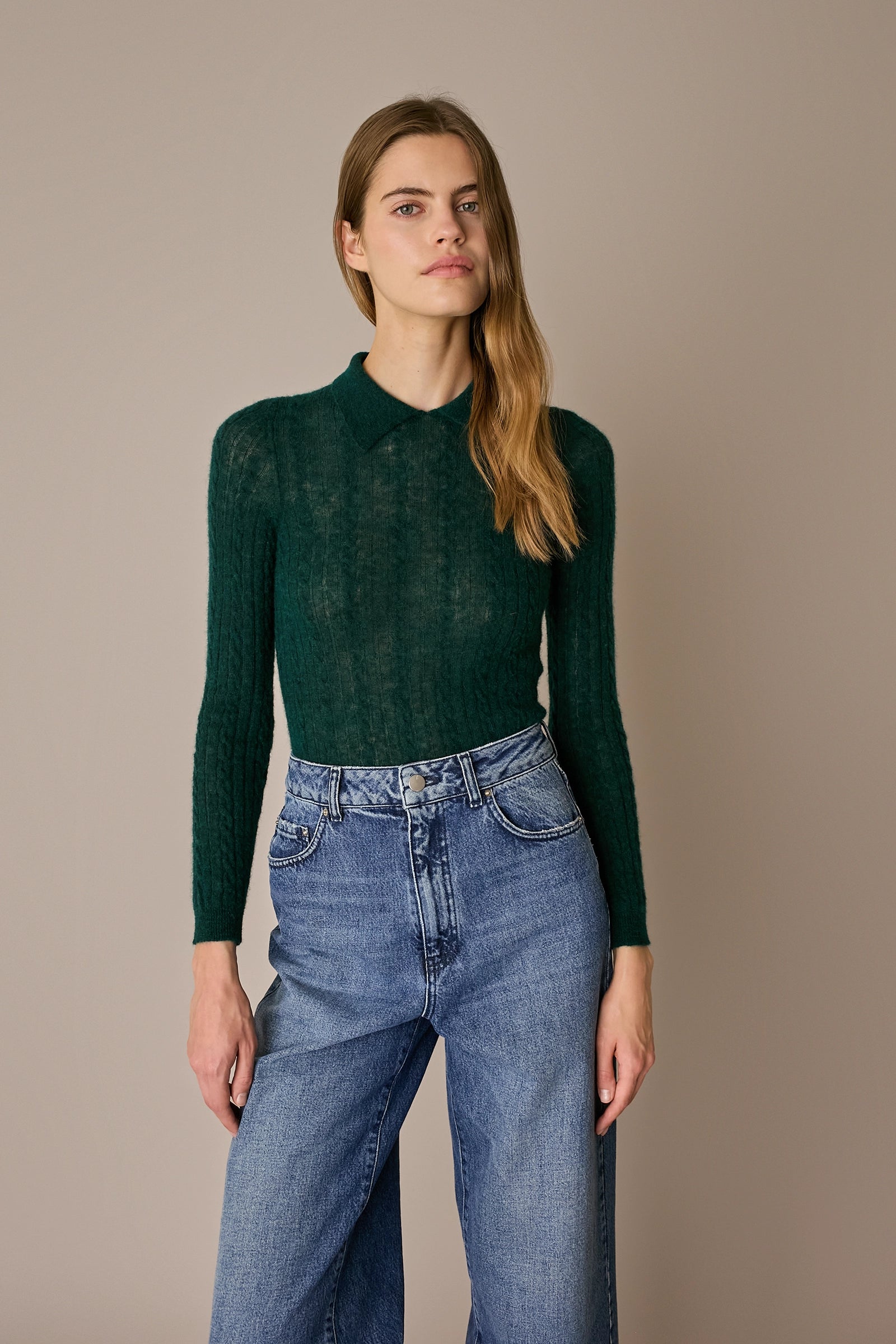 Maglia a trecce con colletto