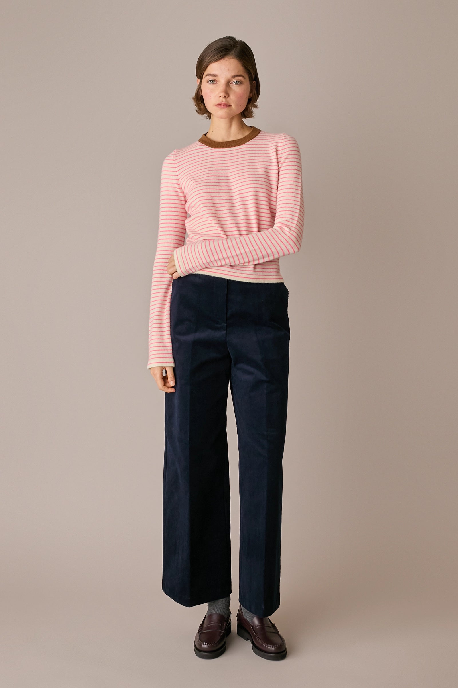 maglia cropped a righe in lana e cashmere fluo - panna, modello cropped, made in italy