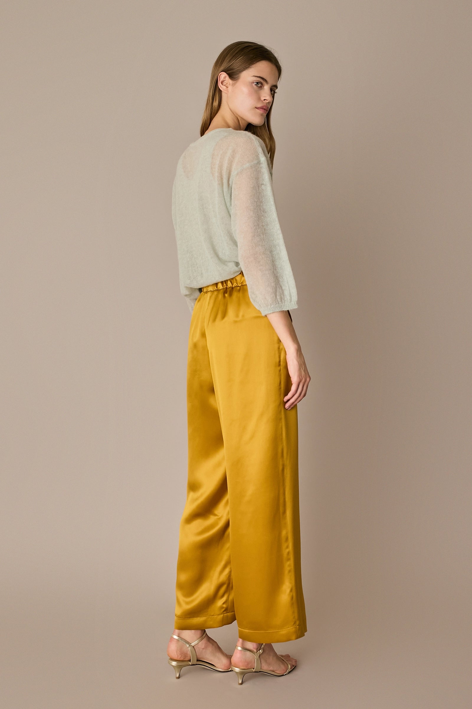 Girocollo con maniche ampie in blend di mohair