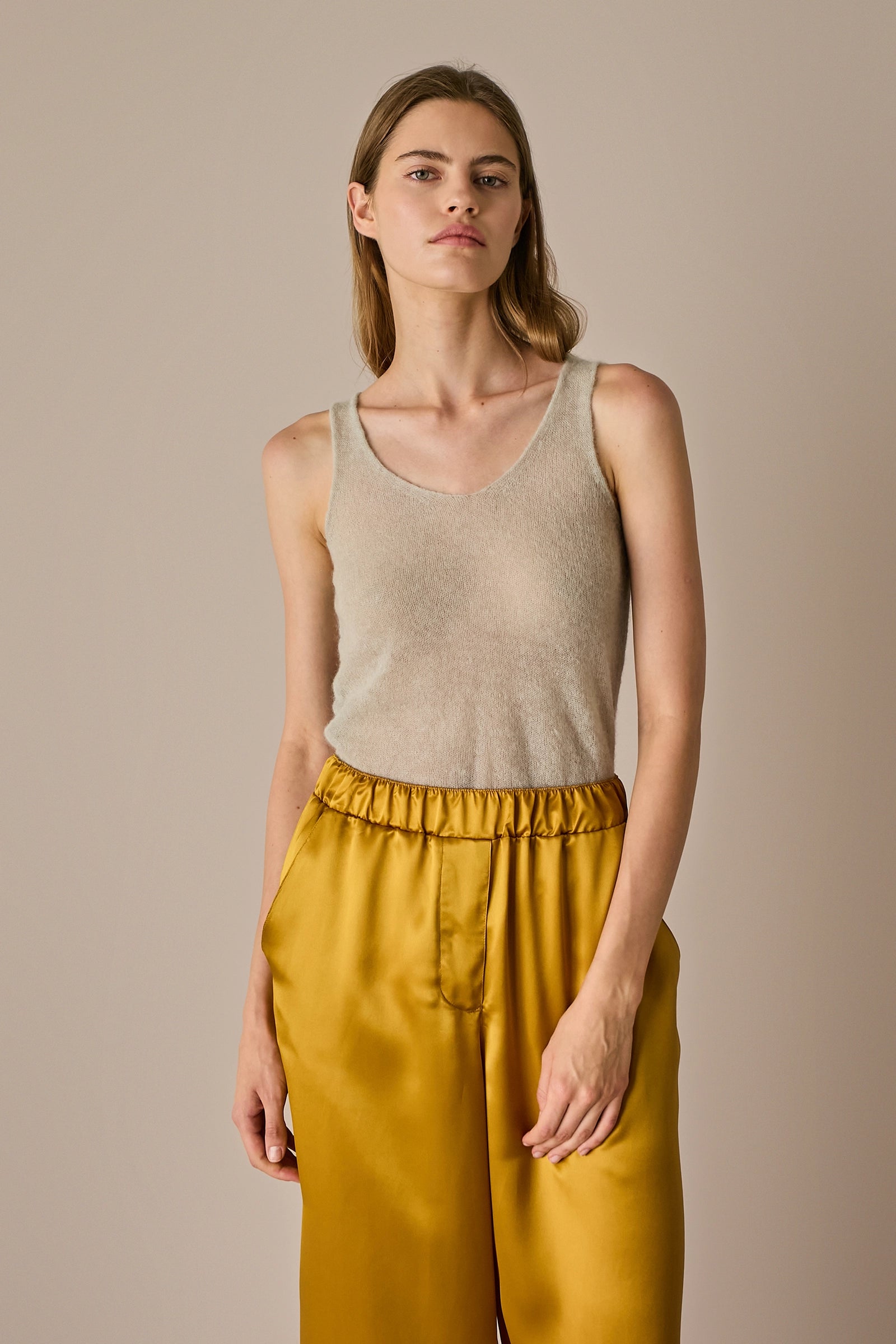 Canotta in blend di mohair acqua, scollo a V