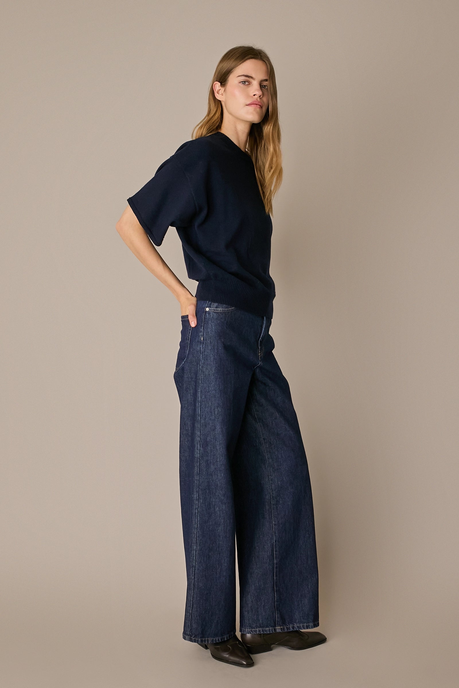 Maglia in lana e cashmere a mezze maniche blu navy in lana e cashmere, mezze maniche