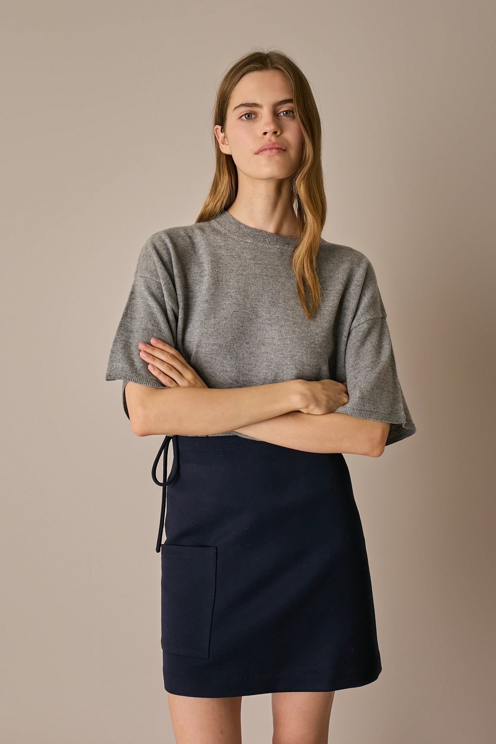 Maglia in lana e cashmere a mezze maniche grigio