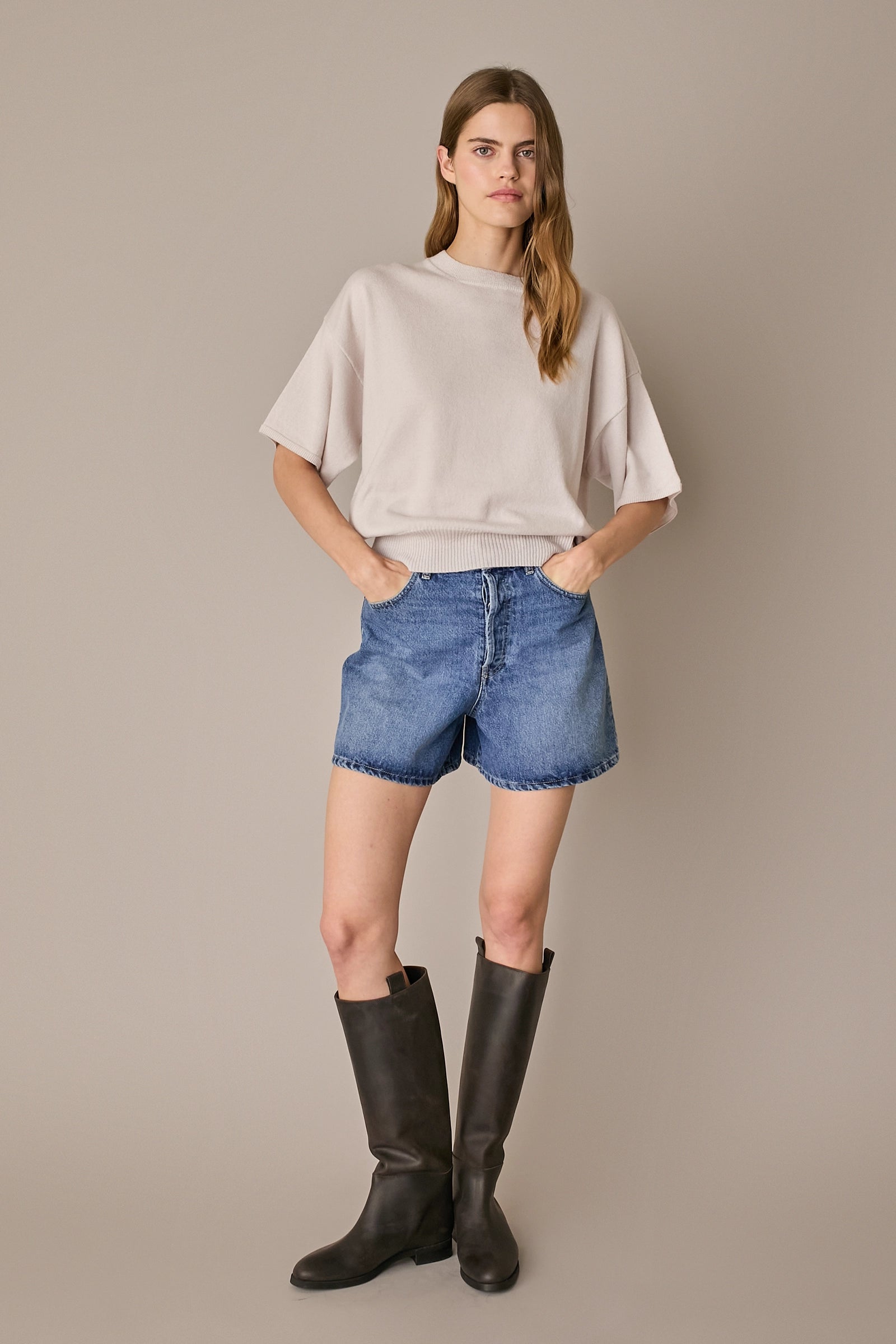 Maglia in lana e cashmere a mezze maniche avorio con mezze maniche
