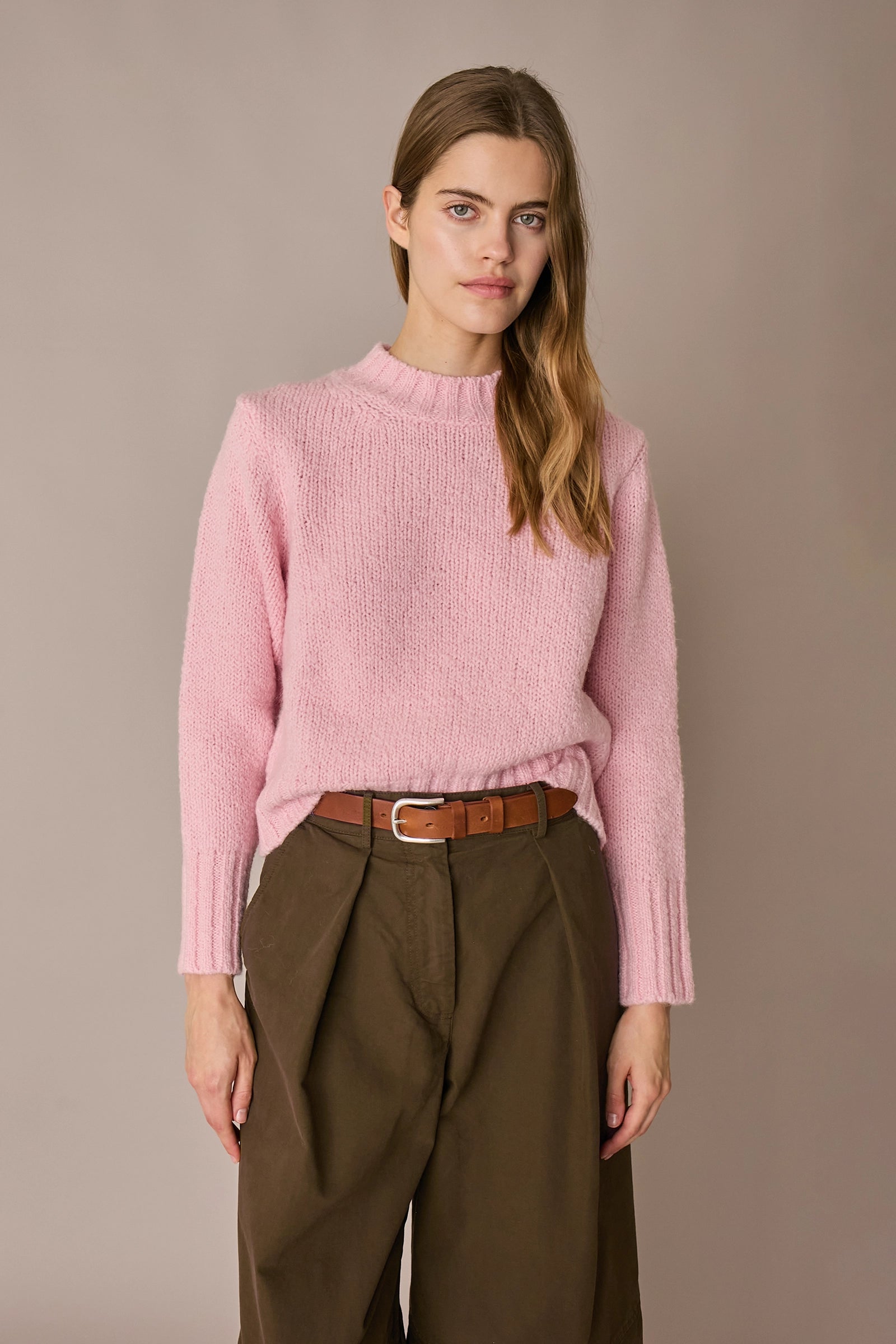 Maglia girocollo in lana e alpaca rosa, finitura raffinata in alpaca