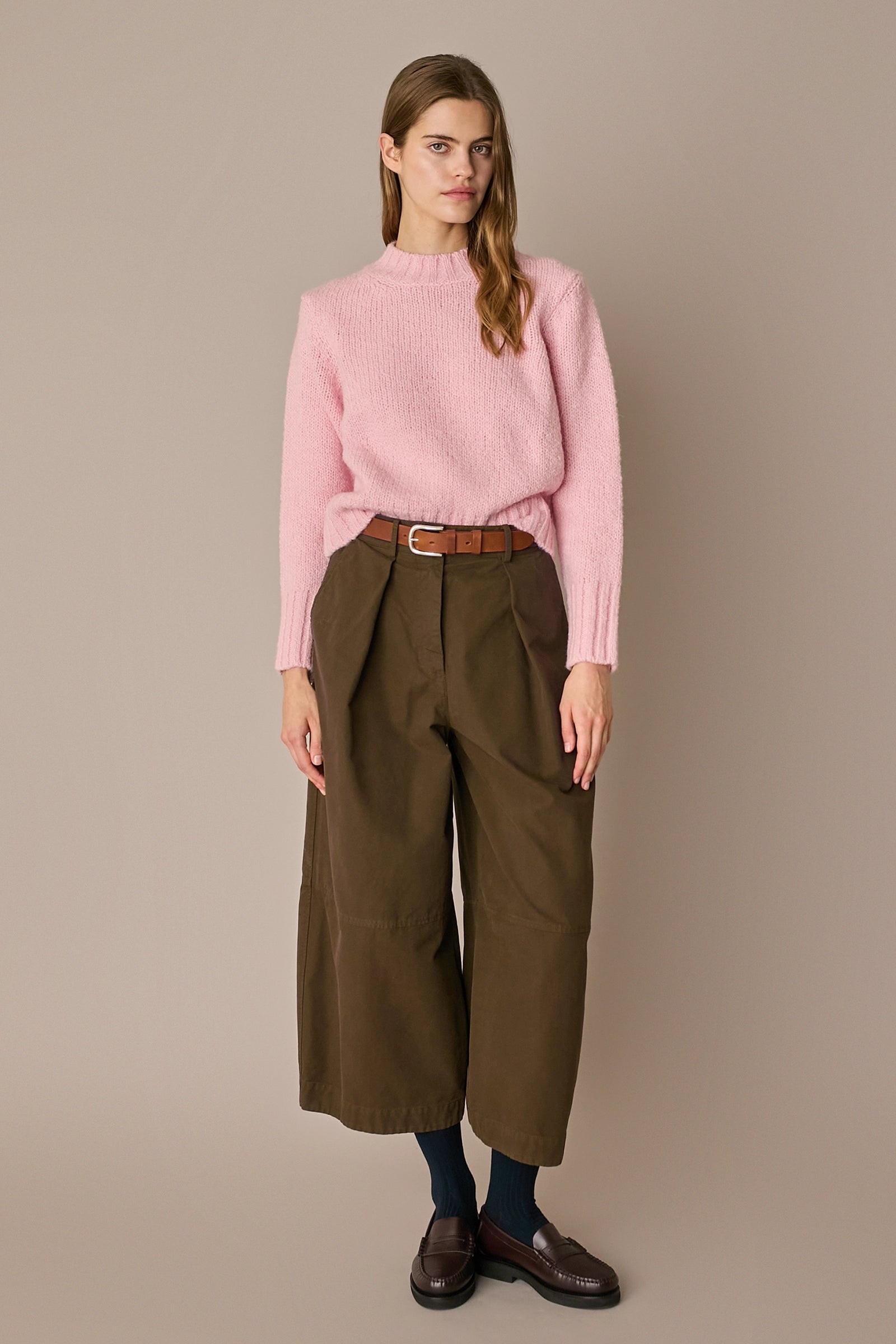 Maglia girocollo in lana e alpaca rosa in lana e alpaca, silhouette versatile