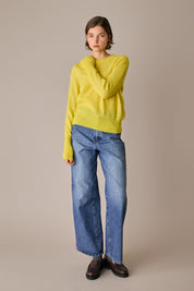 maglia girocollo in alpaca, modello girocollo, giallo