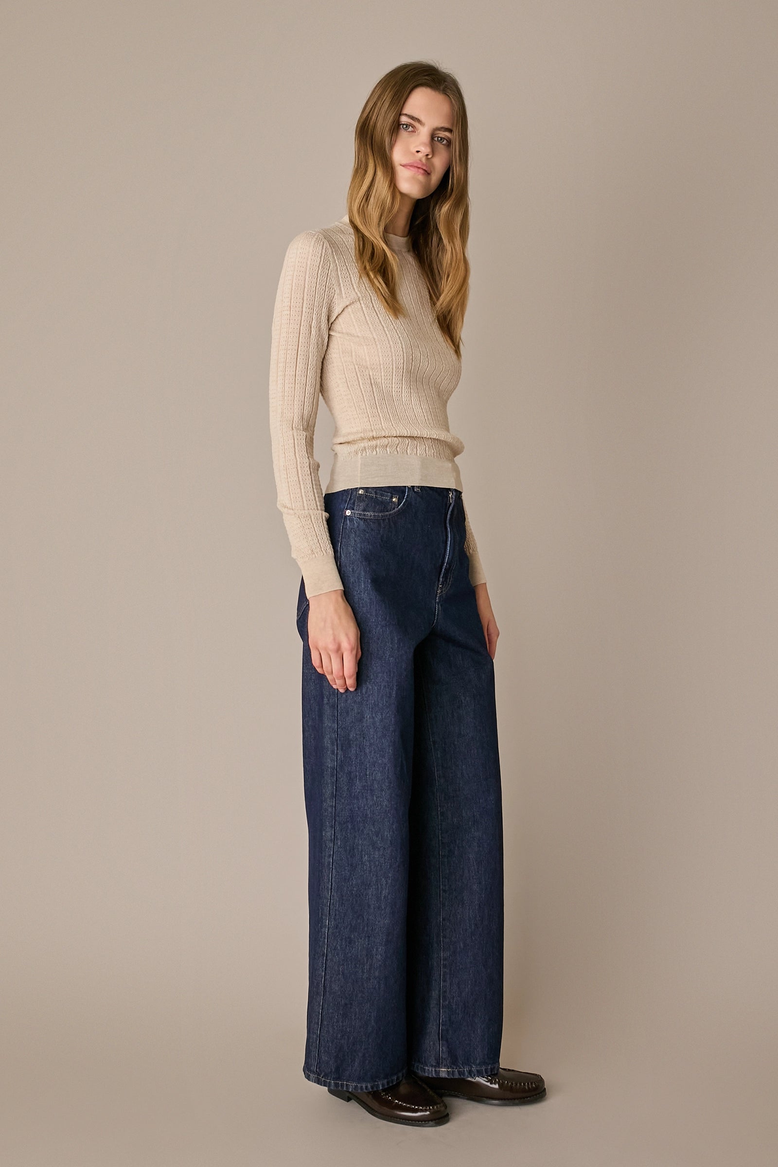 Maglia traforata in lana Merino extrafine