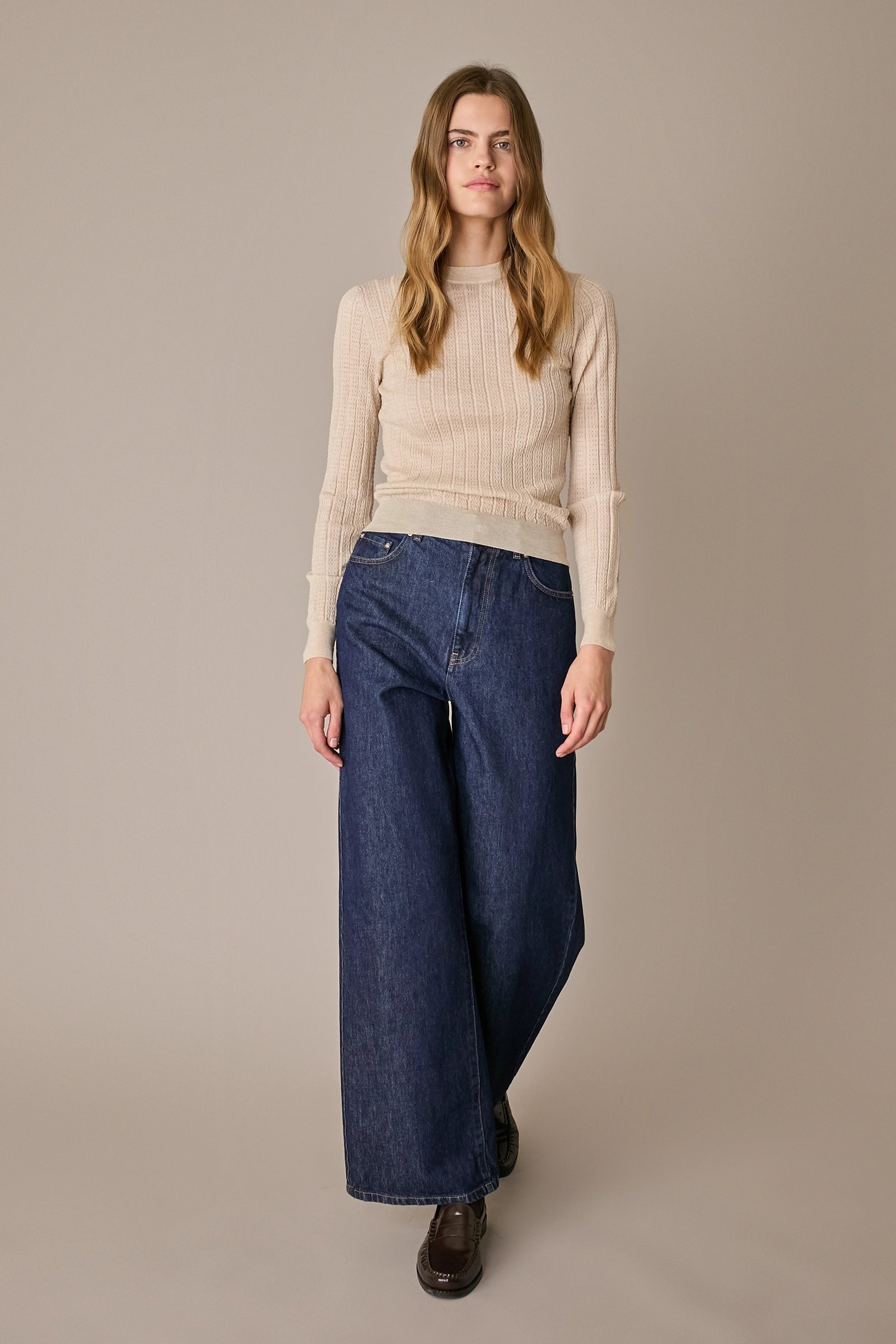 Maglia traforata in lana Merino extrafine