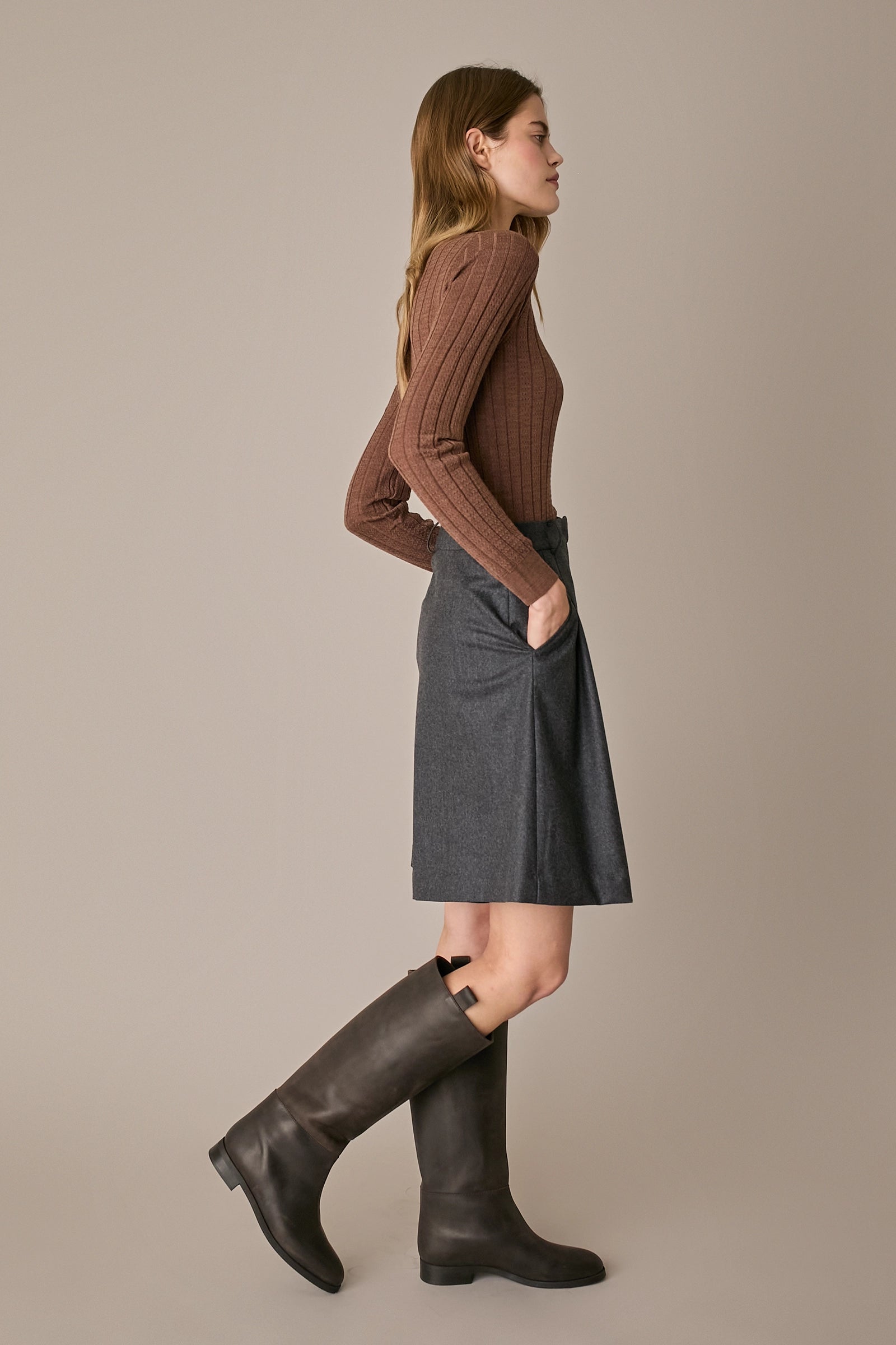 Maglia traforata in lana Merino extrafine