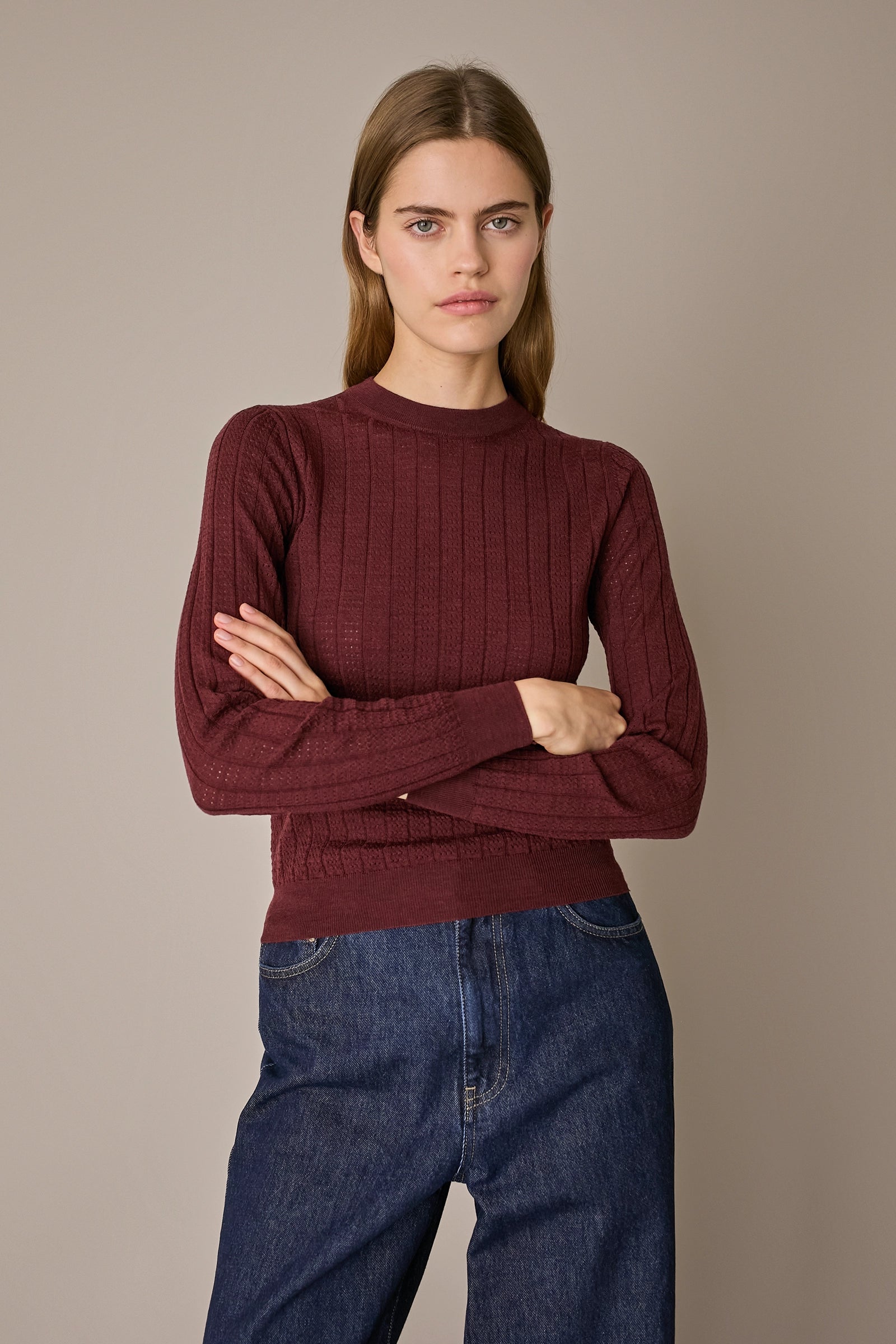 Maglia traforata in lana Merino extrafine